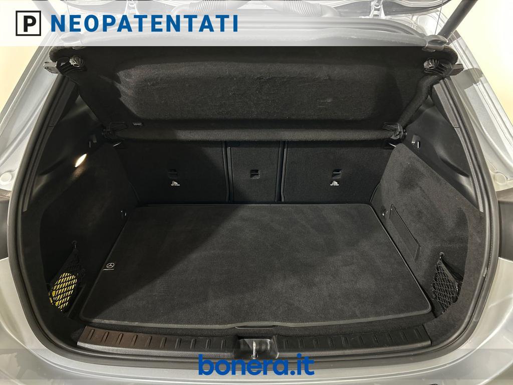 Mercedes GLA 180 180 D Advanced 8G-DCT