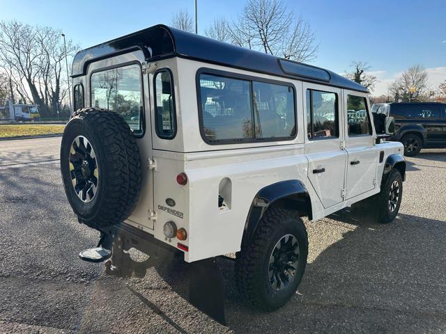 LAND ROVER Defender 110 2.2 TD4 Station Wagon "PREZZO IVA COMPRESA"