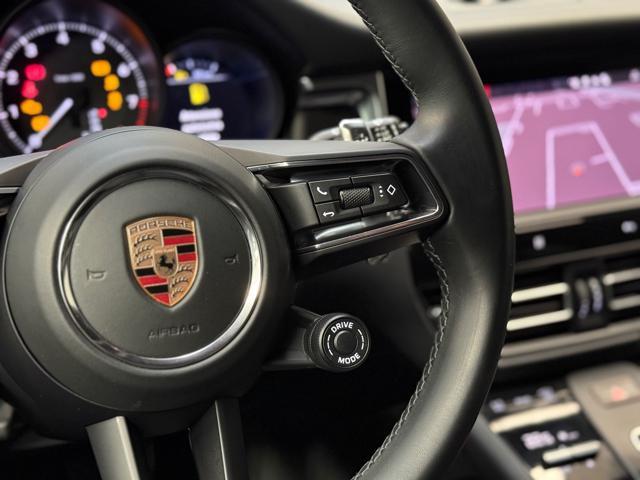PORSCHE Macan 2.0