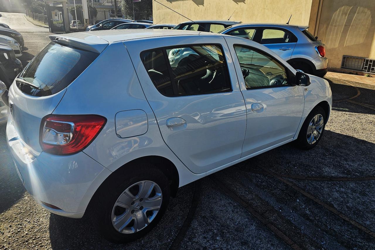 Dacia Sandero 1.2 75CV NAVI 2016 82000 KM GARANZIA