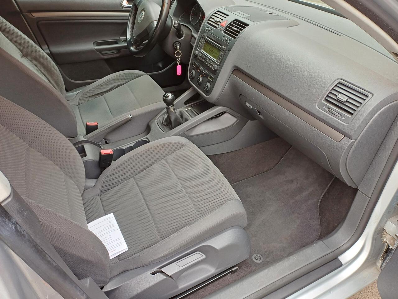 Volkswagen GOLF 5 BENZINA MOTORE 1.6 CON 67000 KM DIMOSTRABILI
