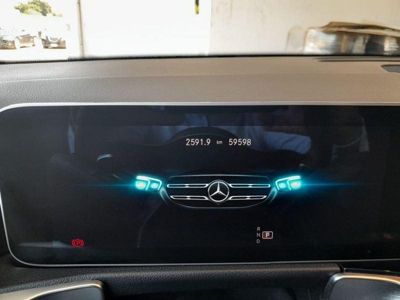 Mercedes-Benz GLB 200 Premium auto