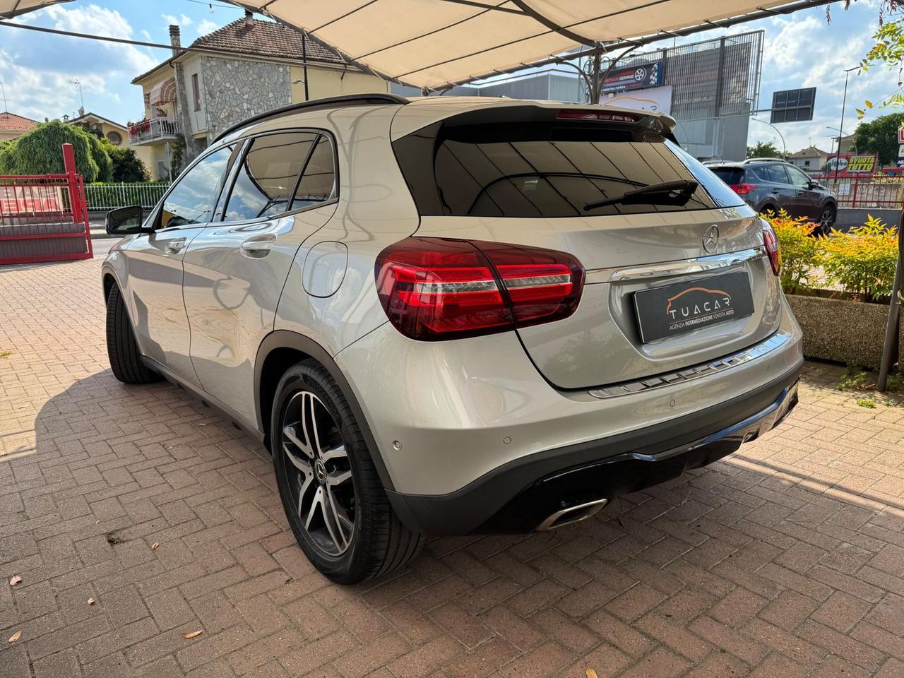 Mercedes-Benz GLA 220 Premium GLA 220 D #6418
