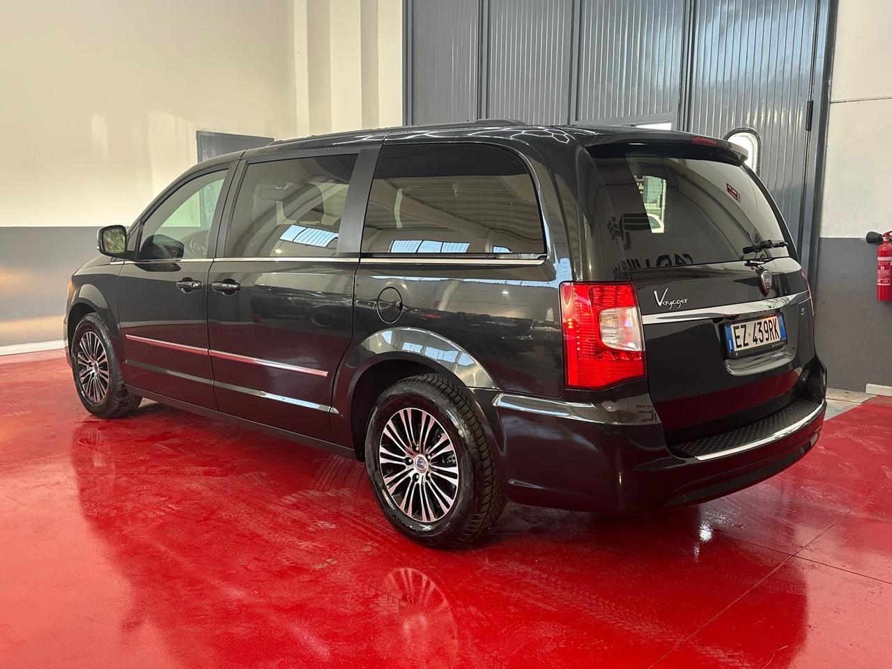 Lancia Voyager 2.8 Turbodiesel S 177 CV