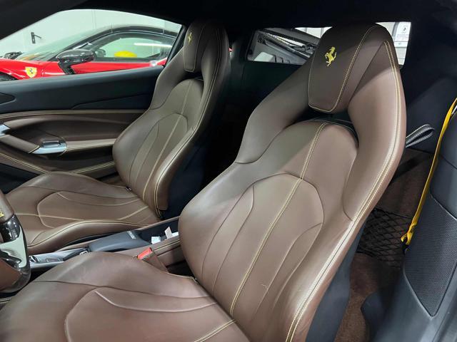 FERRARI F8 CARBON|LIFT|CARPLAY|SURROUND