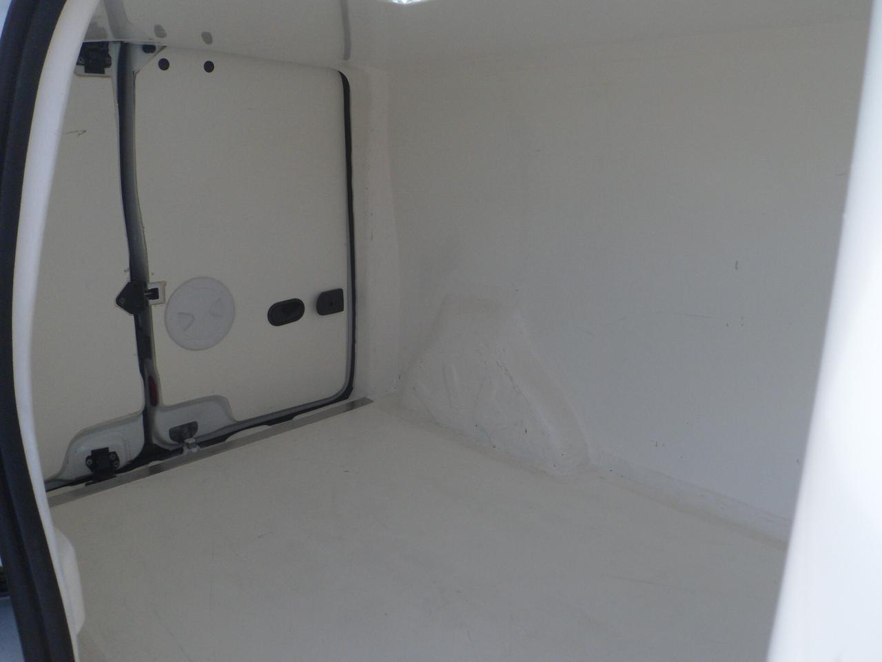 Renault Kangoo furgone maxi coibentato 3 posti