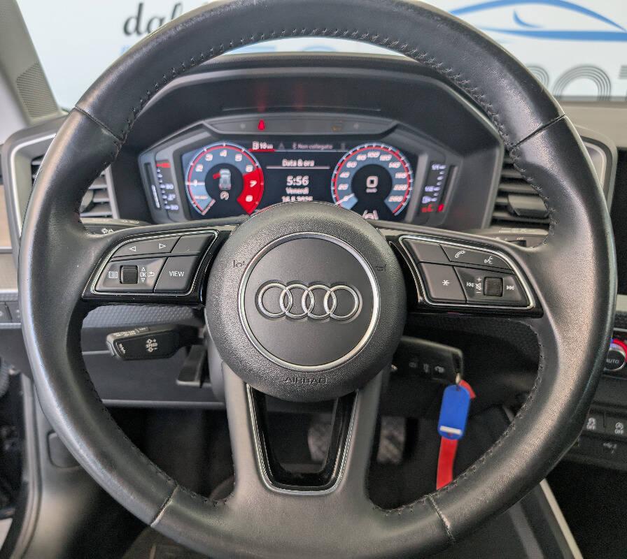 Audi A1 A1 Sportback 25 1.0 Tfsi IDENTITY BLACK