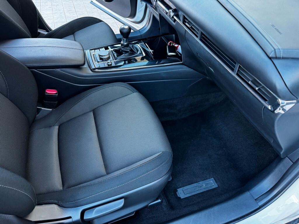 Mazda CX-30 2.0L e-Skyactiv-G M Hybrid 2WD Exclusive