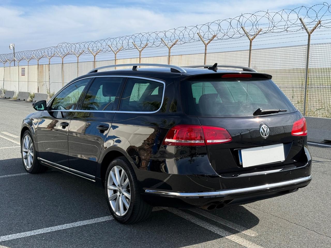 Volkswagen Passat 2.0 TDI 140 CV - Highline-FULL