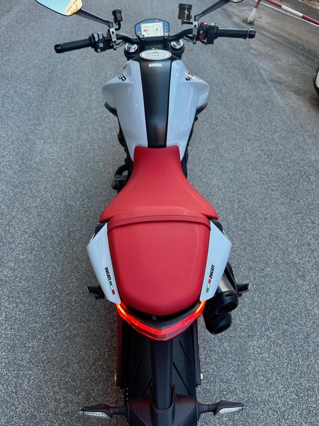 Ducati Monster 937 04/24 KM.6020 UNIPRO.