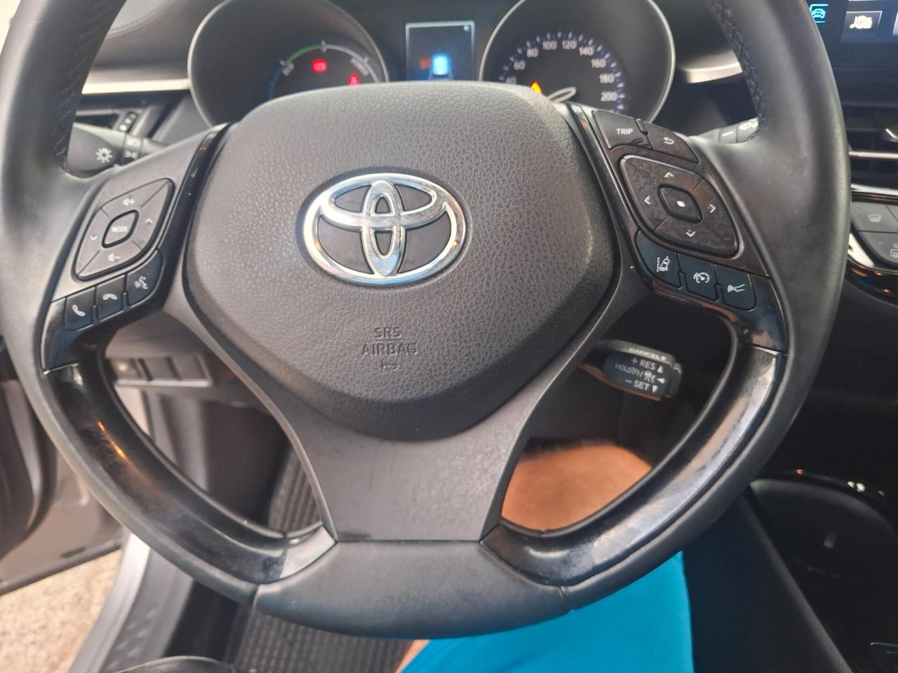 Toyota C-HR 1.8 Hybrid E-CVT Style