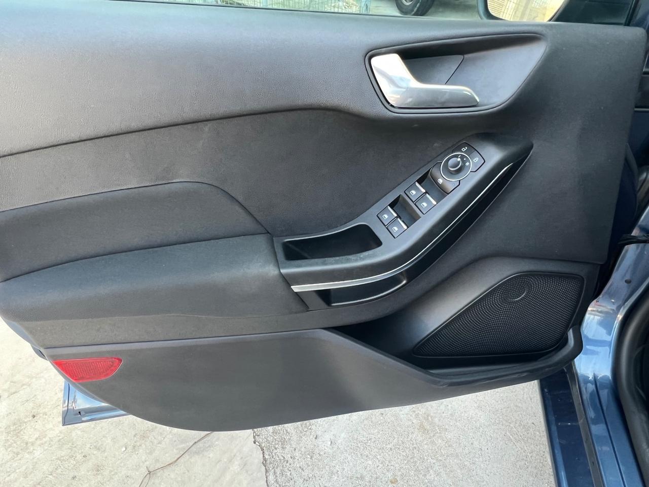 Ford Fiesta 1.0 Ecoboost Hybrid 125 CV Titanium FINANZIABILE