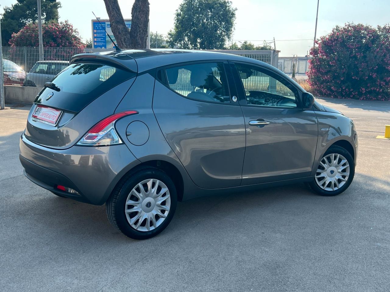 Lancia Ypsilon 1.2 GPL Ecochic Silver TAGLIANDO E GARANZIA