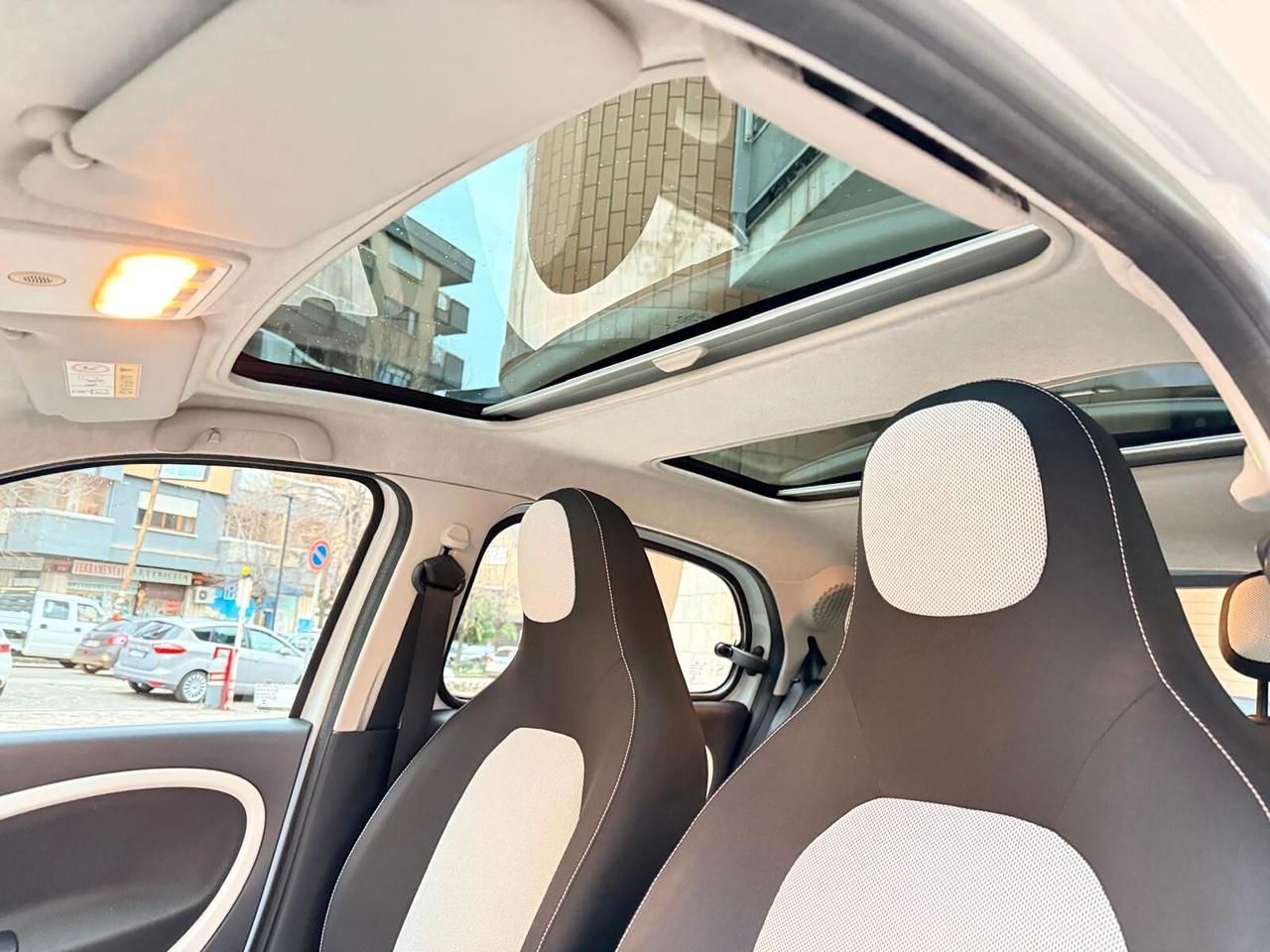 Smart ForFour 70 1.0 Passion 01/2016