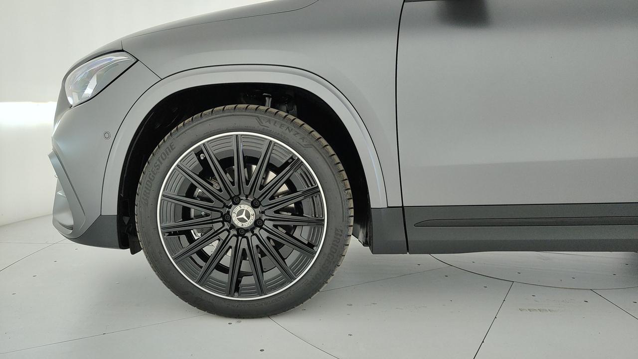 Mercedes-Benz GLA 200 d automatic