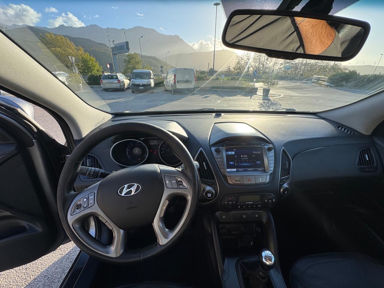 Hyundai iX35 1.7 CRDi 2WD Xpossible