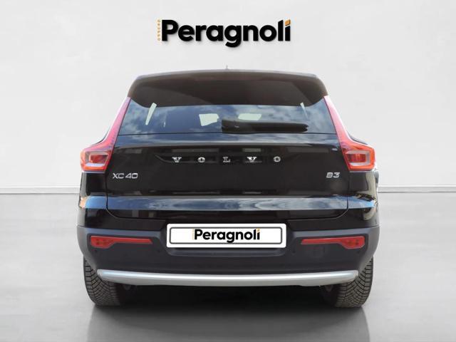 VOLVO XC40 B3 automatico Core Aziendale