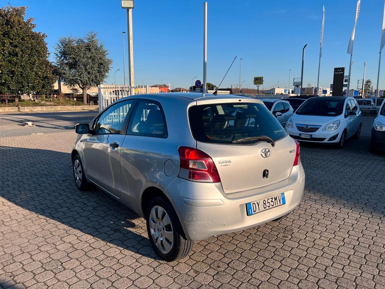 Toyota Yaris 1.0 3 porte