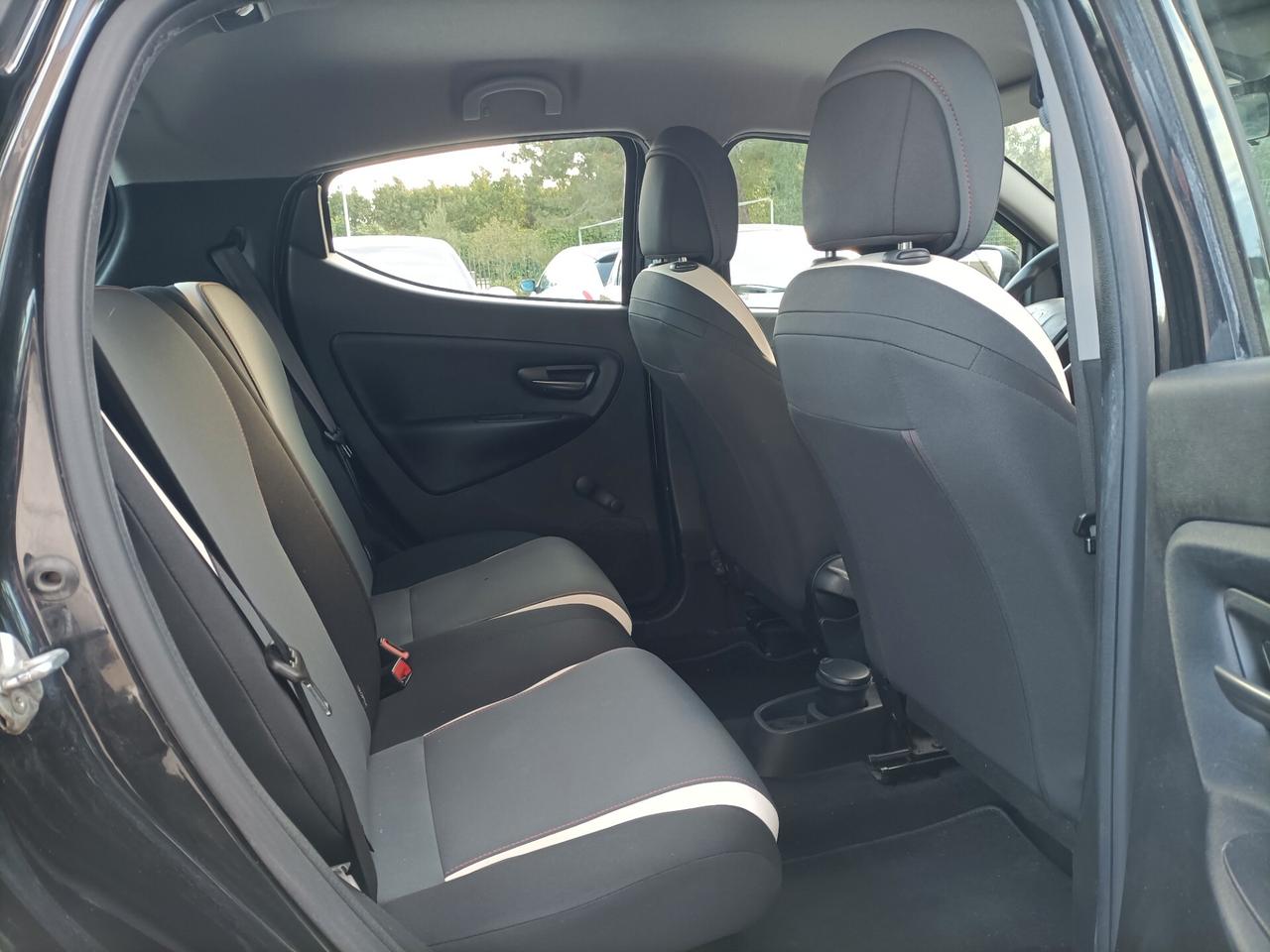 Lancia Ypsilon 0.9 TwinAir 85CV Ecochic Elefantino