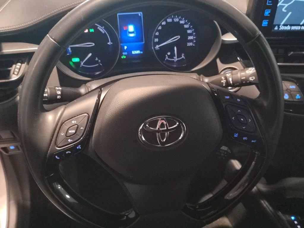 TOYOTA C-hr 1.8h active 2wd e-cvt del 2019