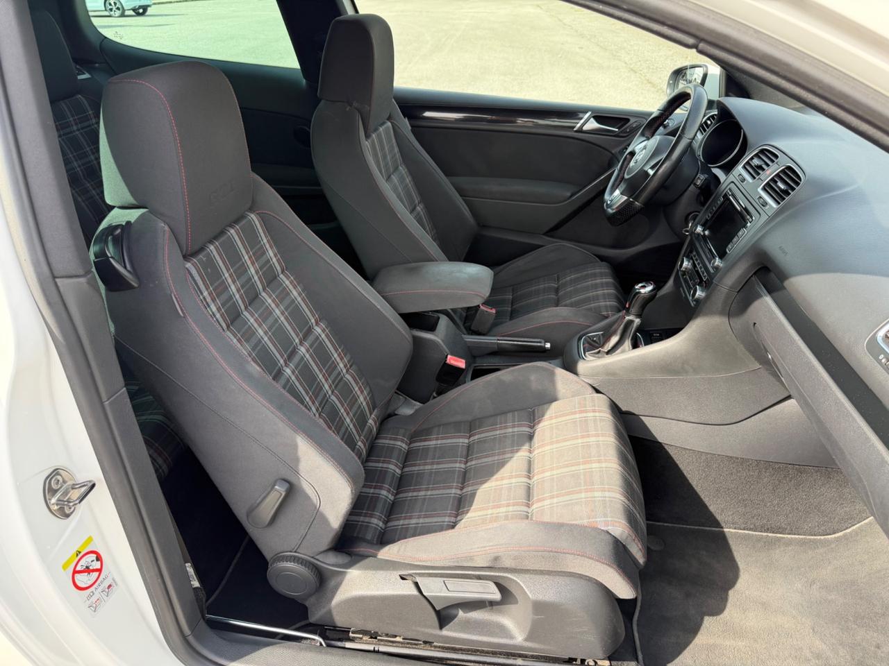 Volkswagen Golf GTI 2.0 TSI 3p.