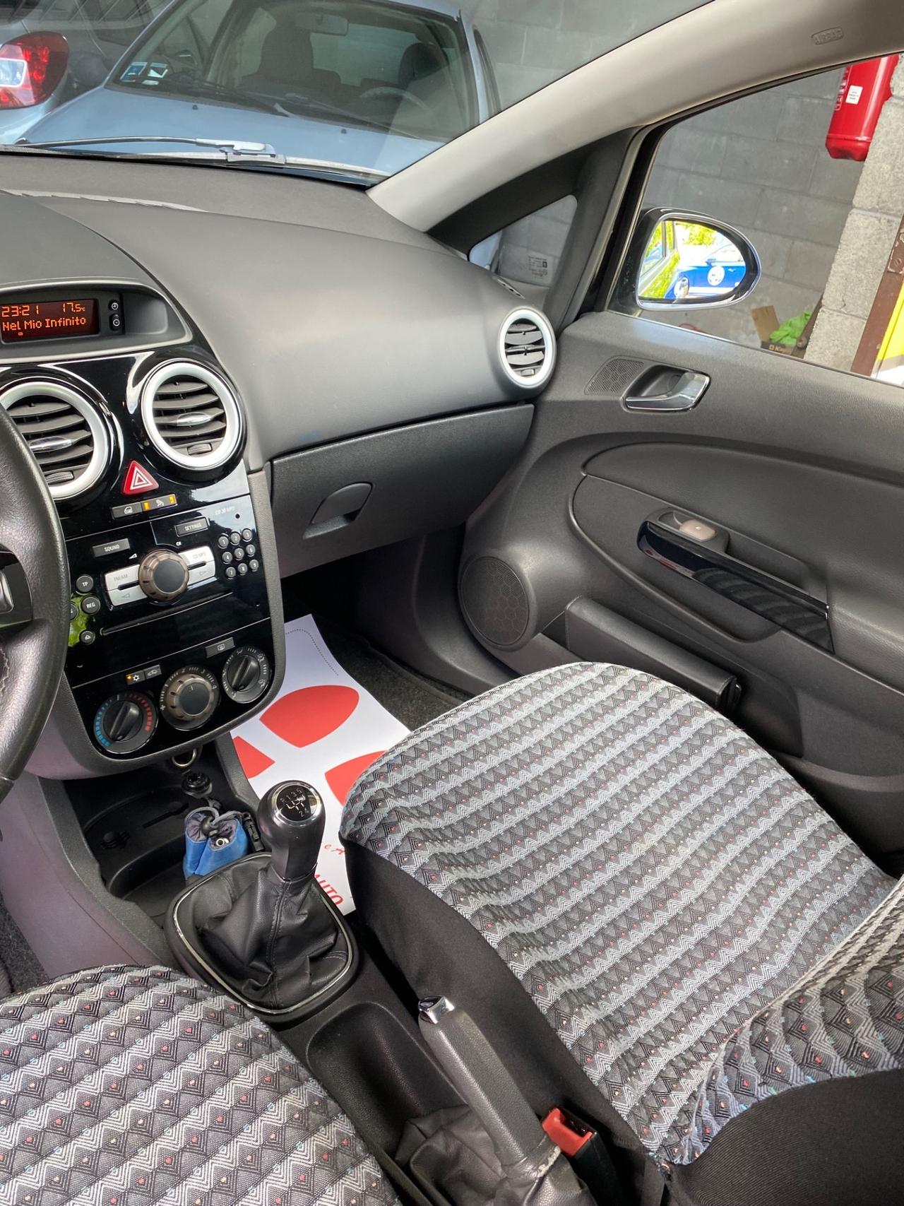 Opel Corsa 1.4 16V 5 porte Cosmo GPL 2032