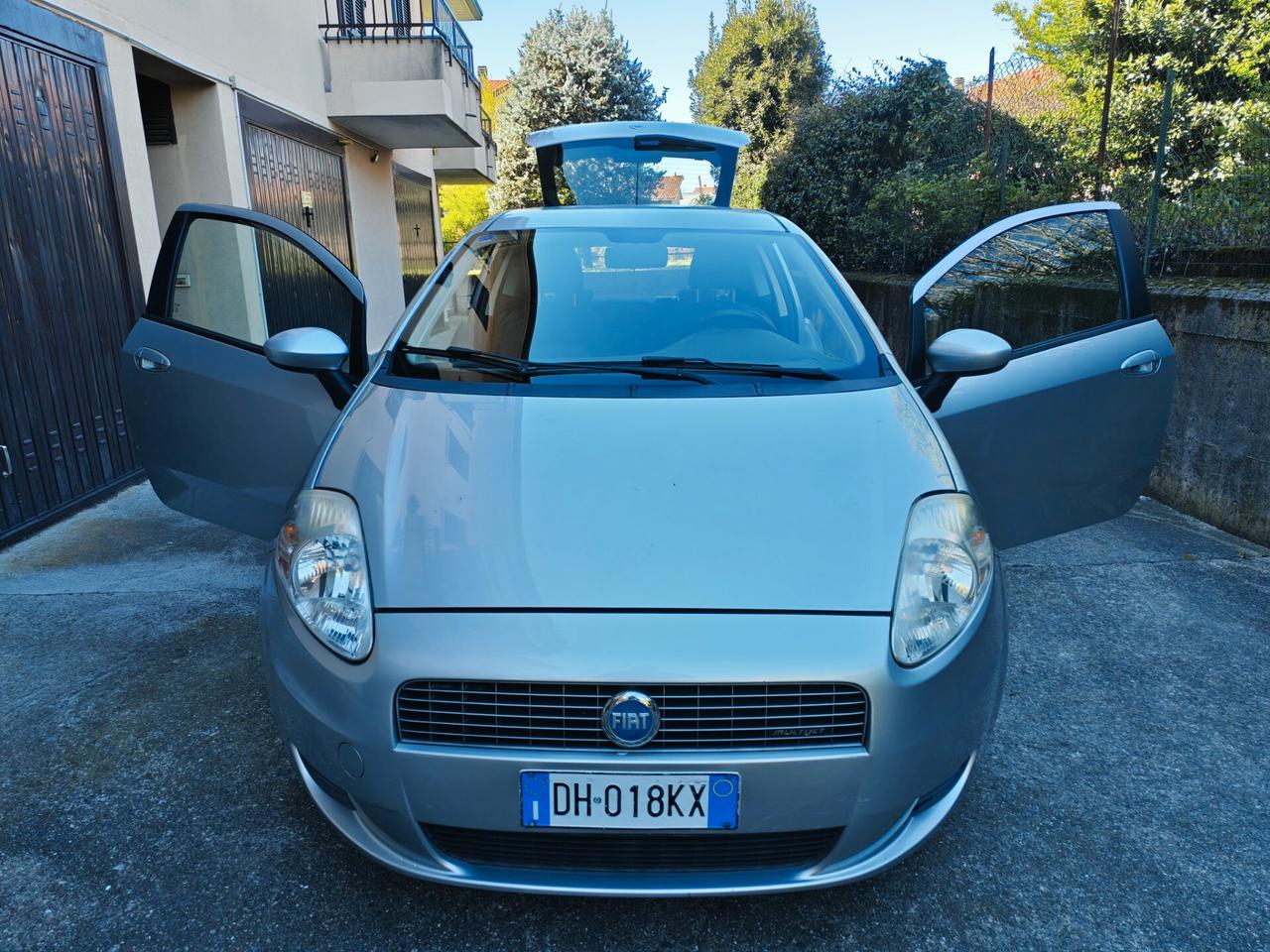 Fiat G. Punto 1.3 DIESEL 75cv / 31.600km / Unipro