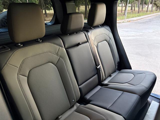 LAND ROVER Defender 110 3.0D I6 200 CV AWD Auto X-Dynamic SE TETTO PAN