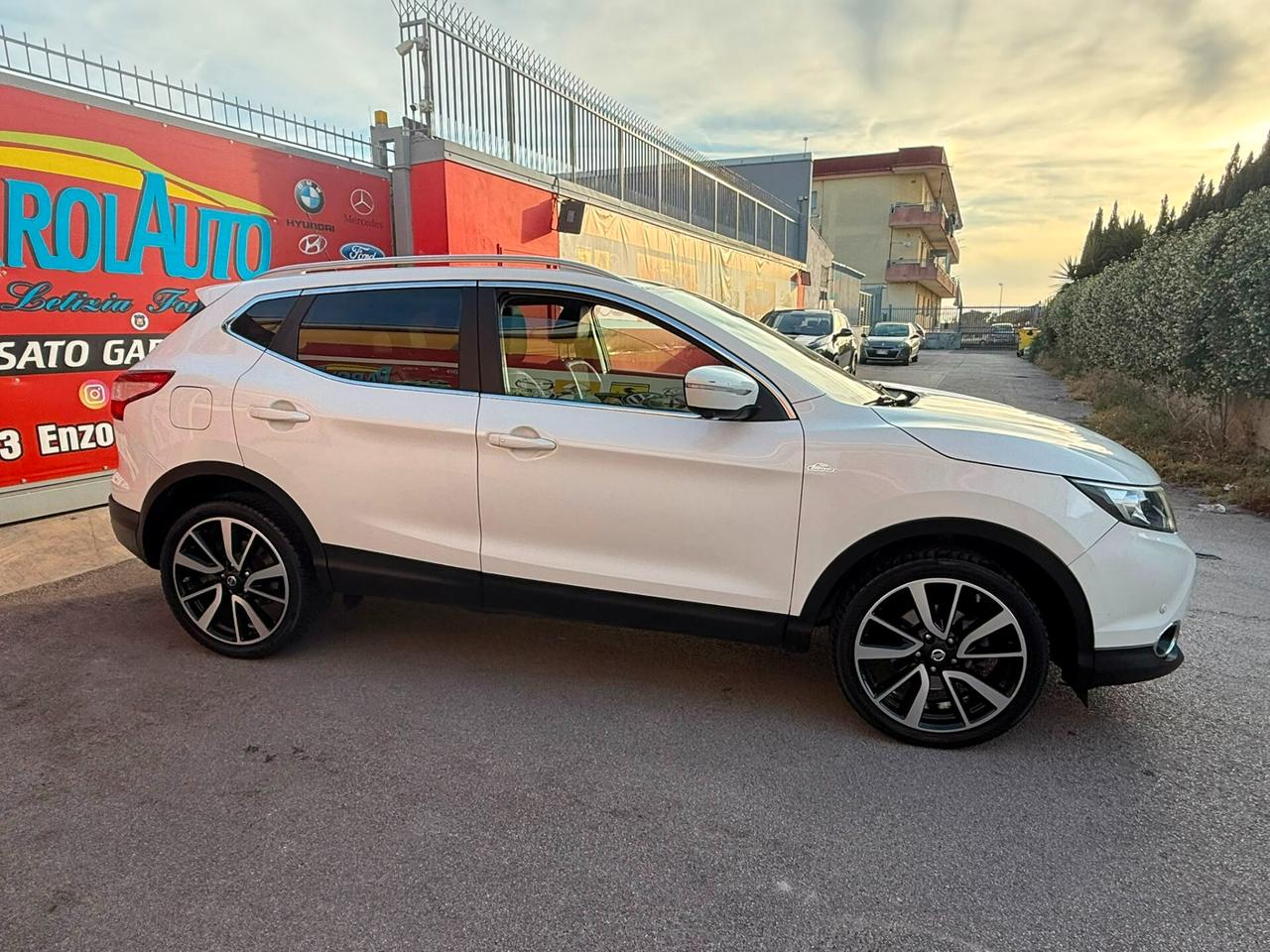Nissan Qashqai 1.5 dCi 110cv Tekna - 2014