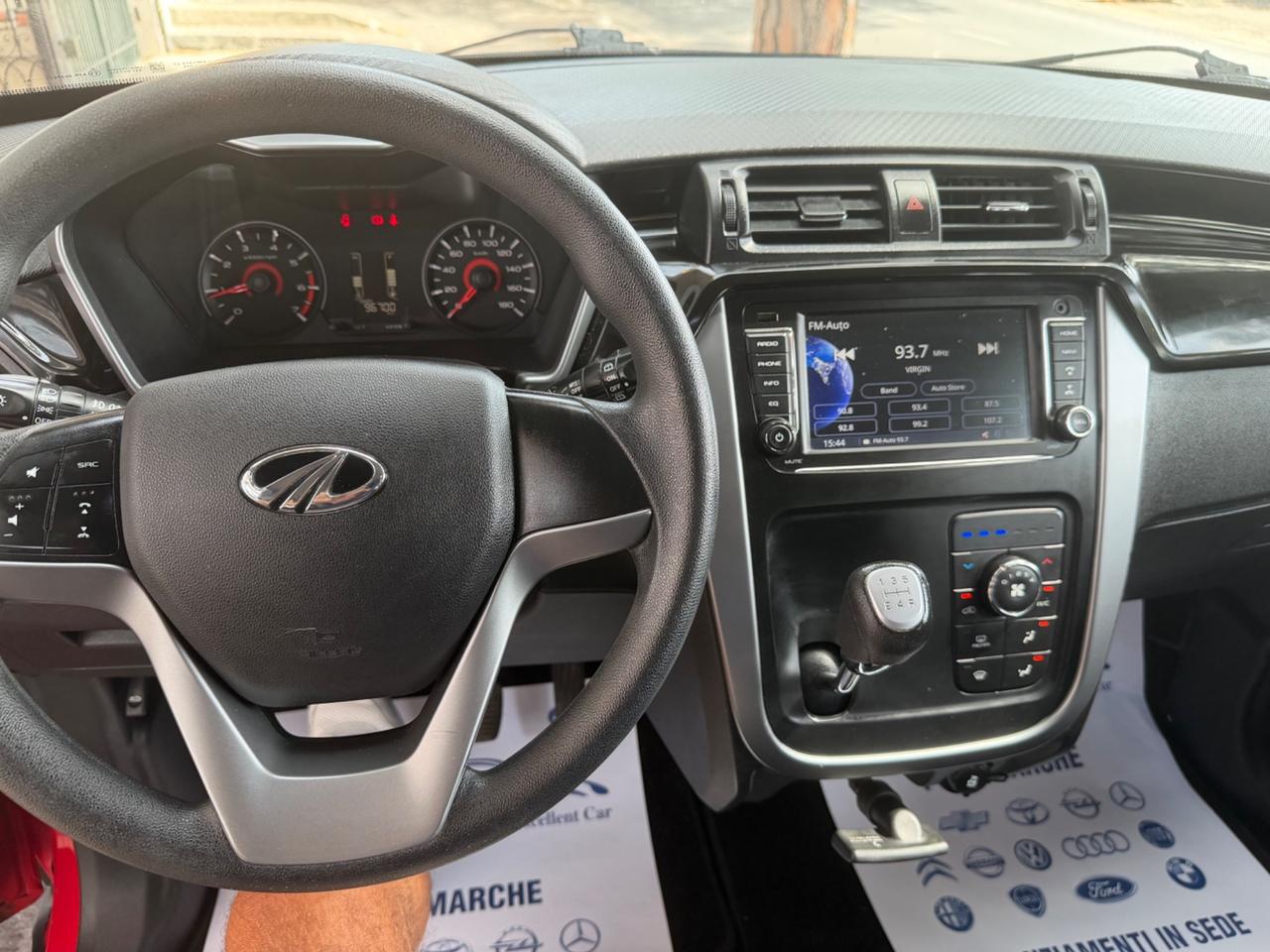 Mahindra KUV100 1.2 VVT K8