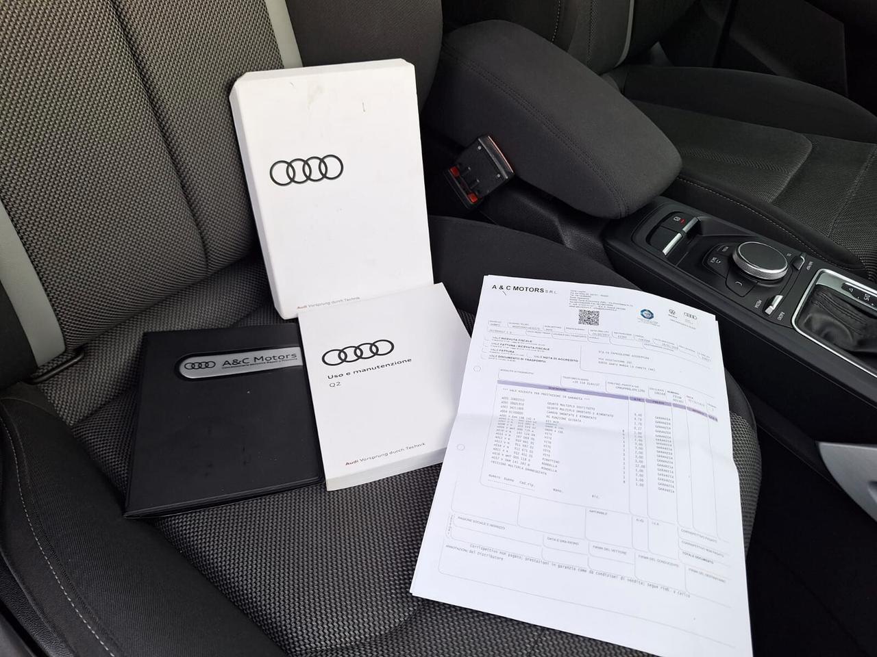 Audi Q2 30 TDI S tronic Identity Black