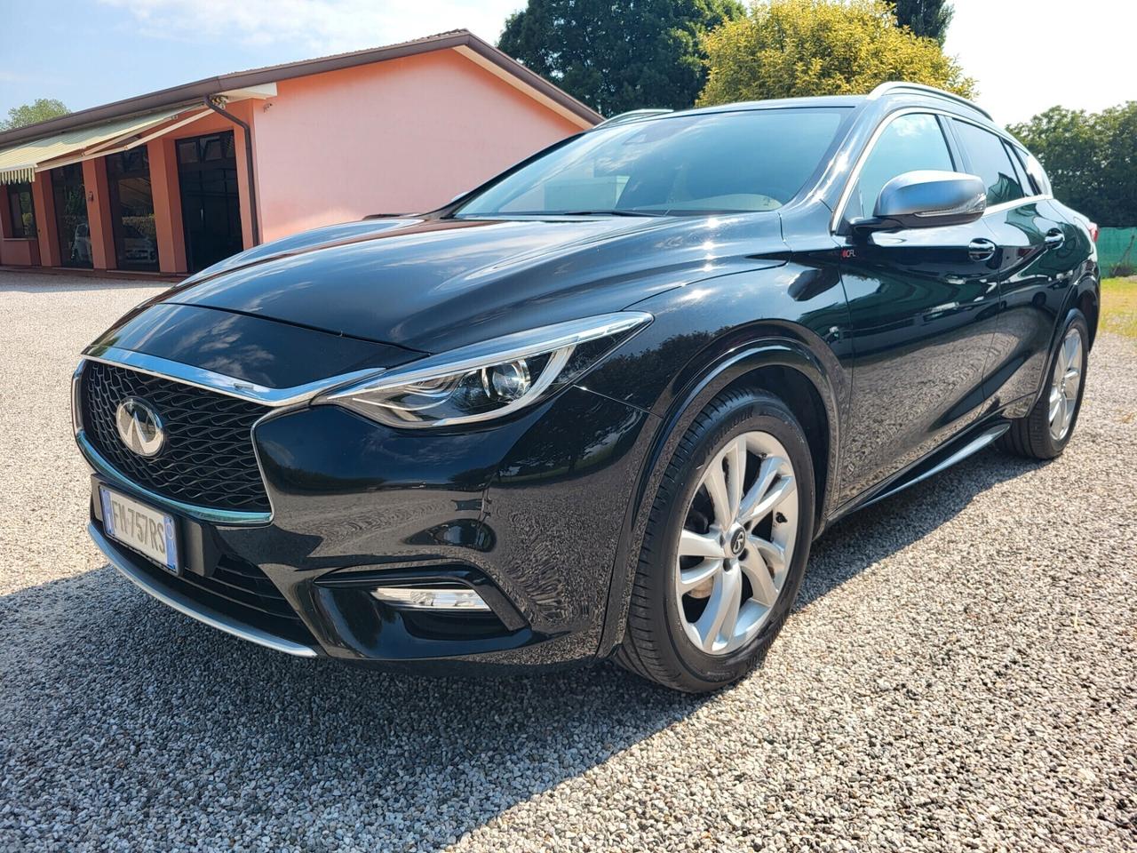 Infiniti Q30 1.5 diesel Premium Tech