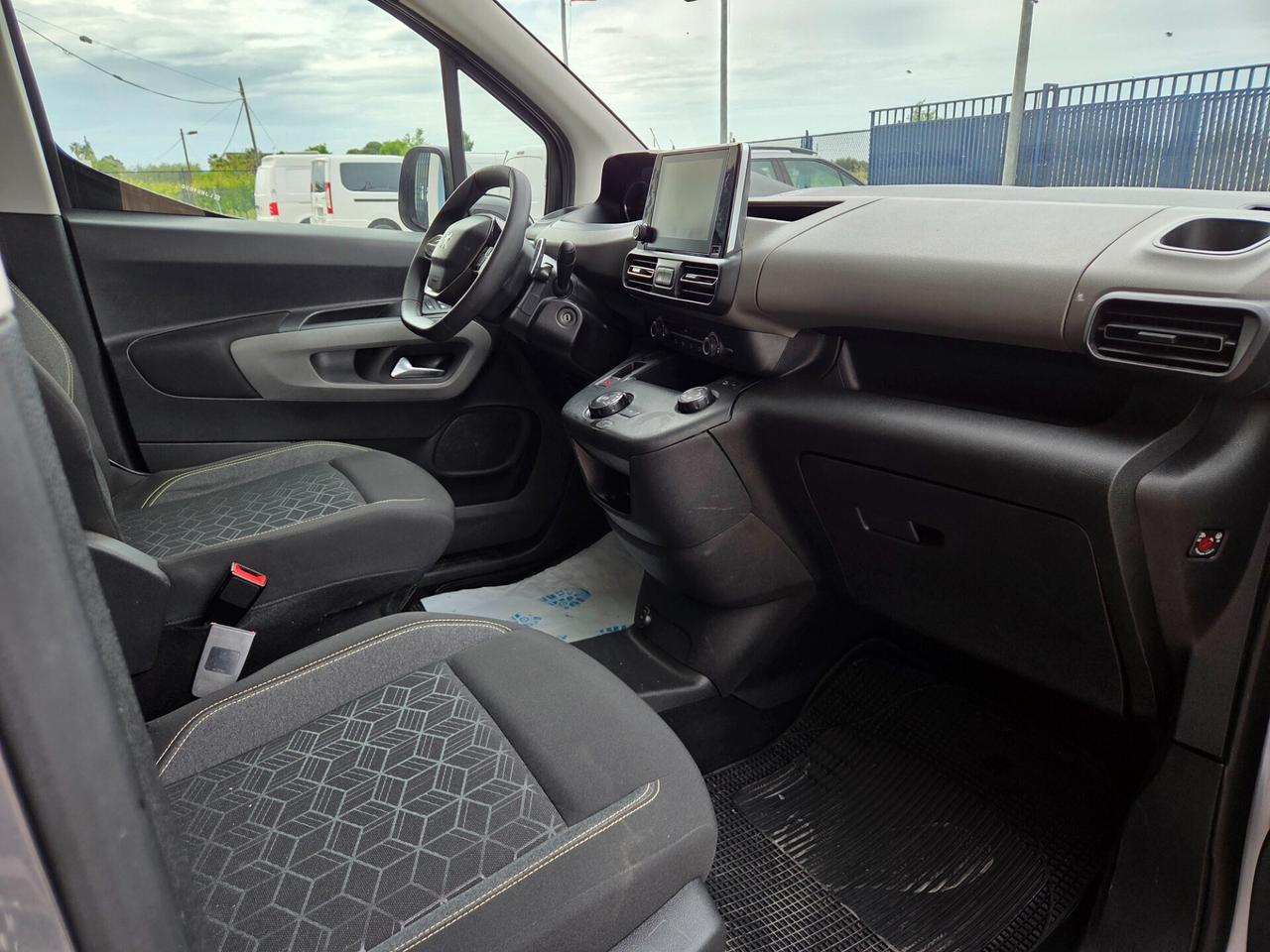 Peugeot Rifter Mix BlueHDi 130 S&S PC Allure Standard