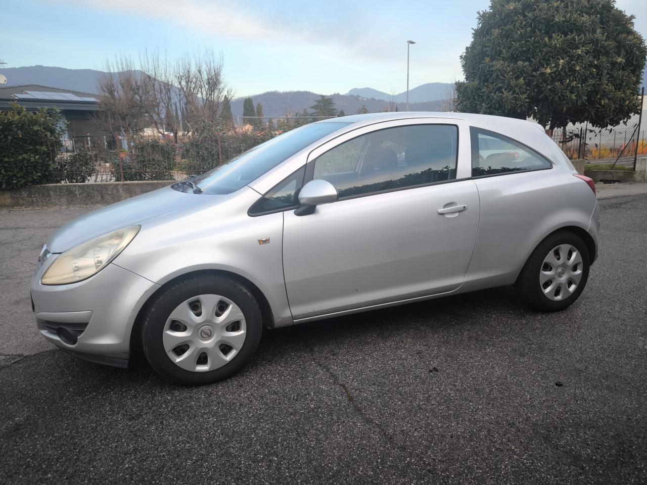 OPEL CORSA 1,2 BENZ- G.P.L.-OK NEOPAT.- KM 110000