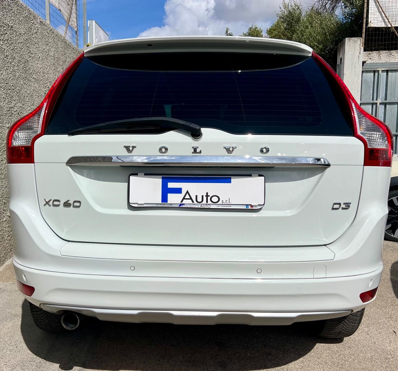 Volvo XC60 D3 Geartronic Kinetic,Navi,LED,Climatronic,ecc.