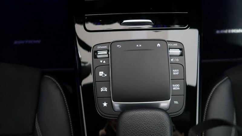Mercedes-Benz Classe A A 180 d Premium Night edition auto