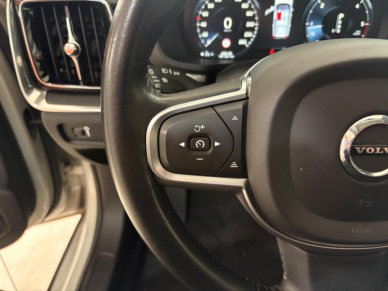 Volvo V60 D3 BUSINESS PLUS PERMUTE FINANZIAMENTI