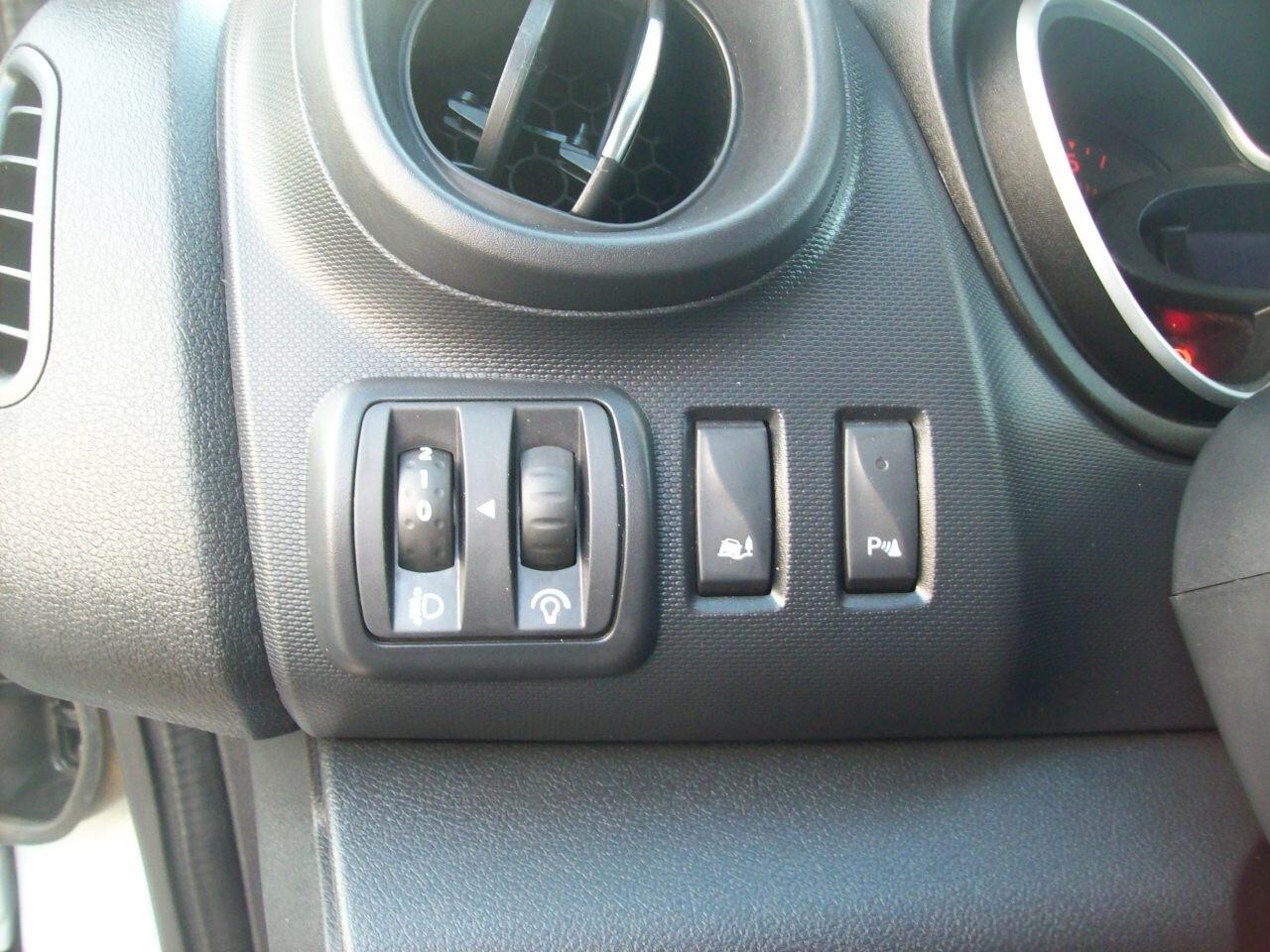 RENAULT TRAFIC N.1 2.0 DCI CV.120 6 POSTI "2021"