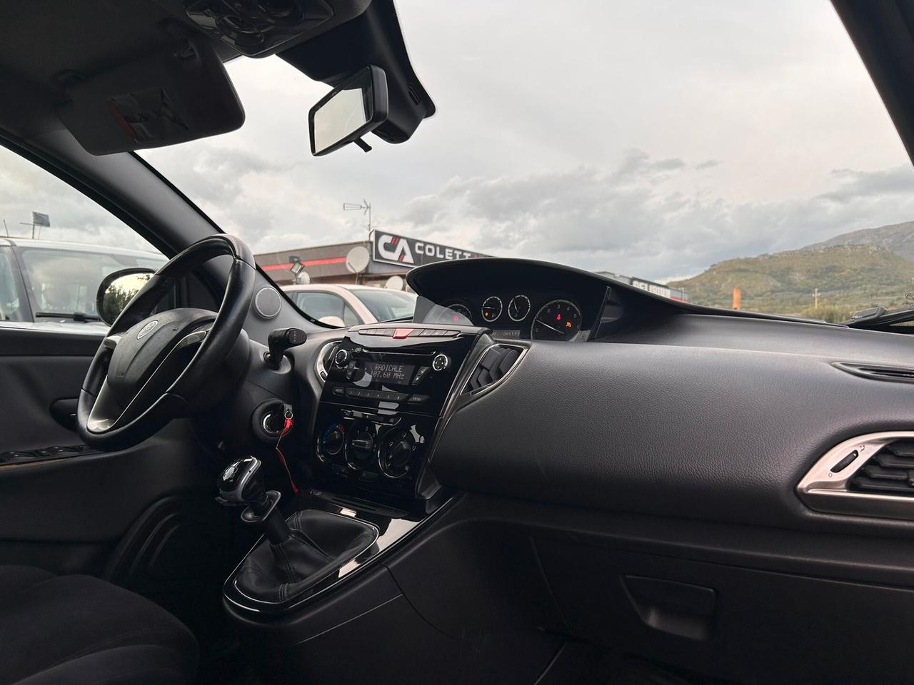 LANCIA Y 1.2GPL 60CV - NEOPATENTATI