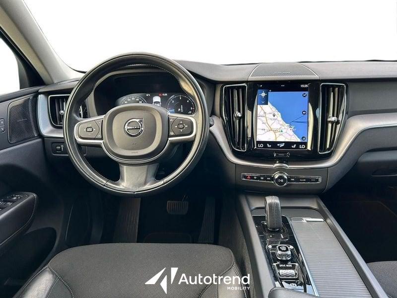 Volvo XC60 B4 197+14 CV AWD Mild Hybrid Diesel Momentum Pro