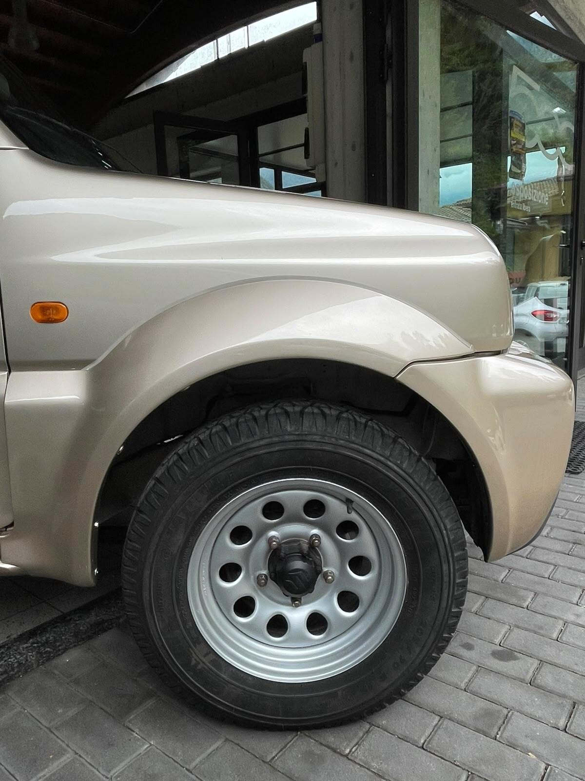 Suzuki Jimny 1.3i 16V cat 4WD JLX