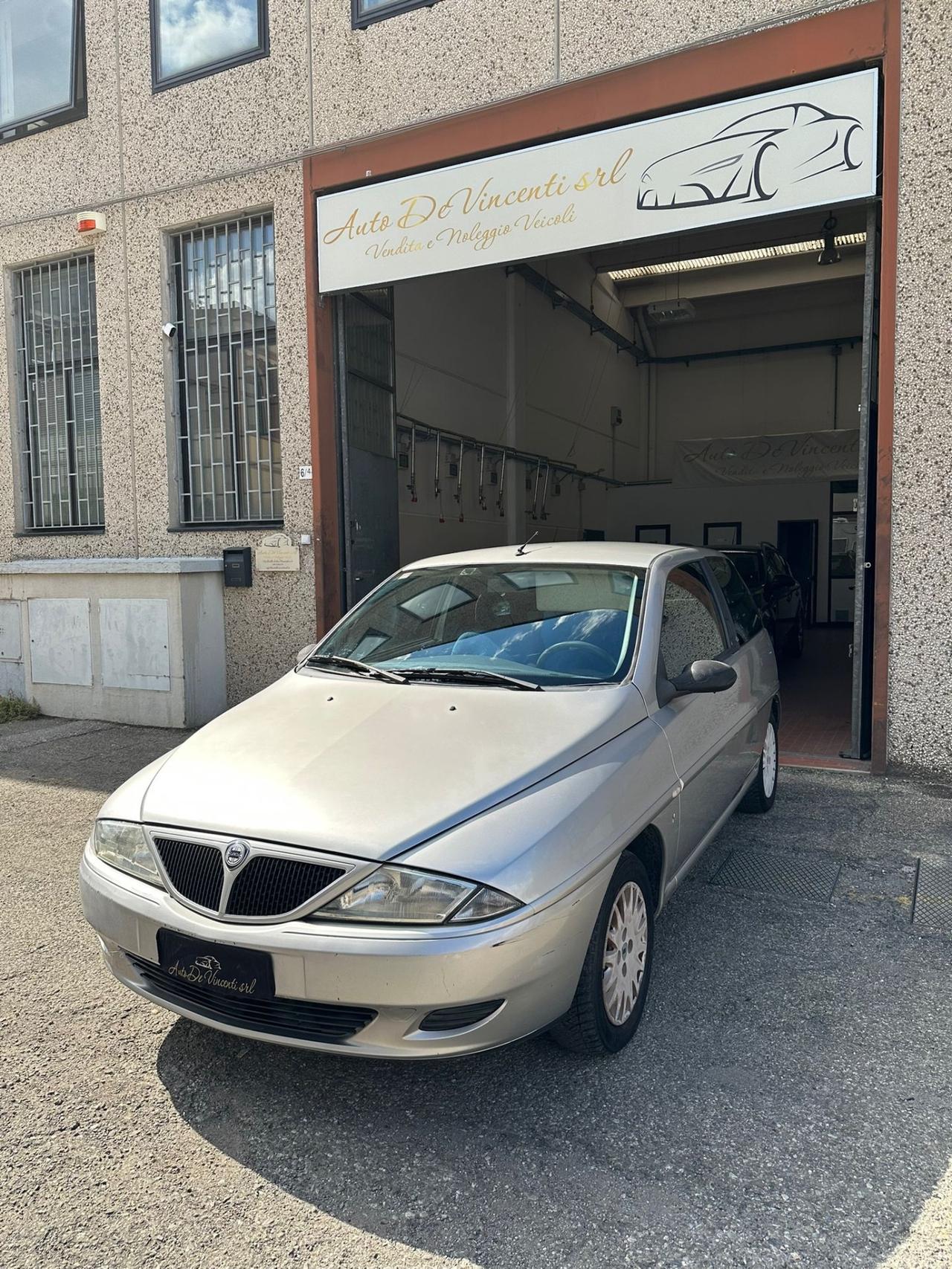 Lancia Y 1.2i cat Elefantino Blu