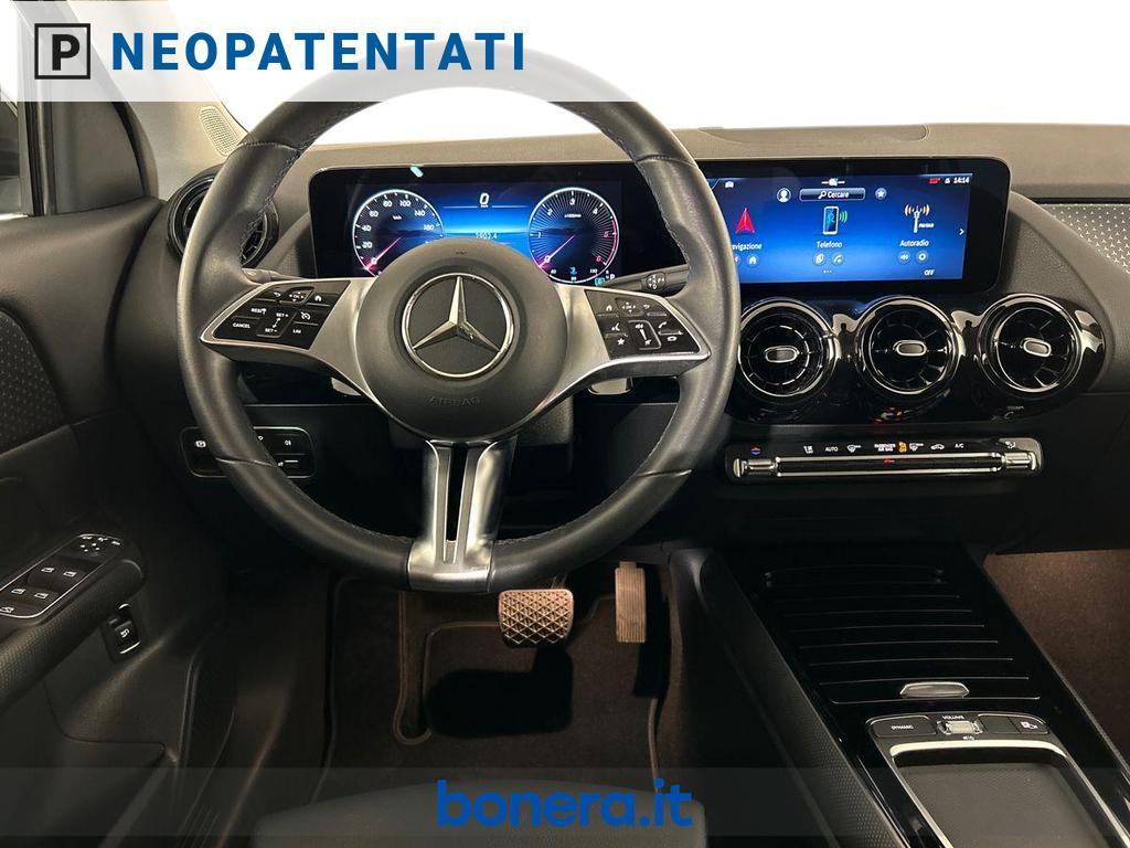 Mercedes GLA 180 180 D Advanced 8G-DCT