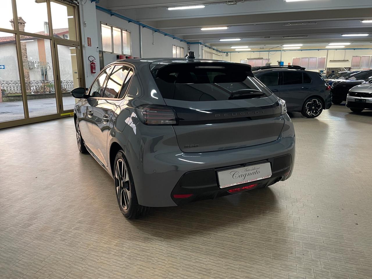 Peugeot 208 100cv 5 p. Allure 2025 Telecamera 360° Navi Sensori