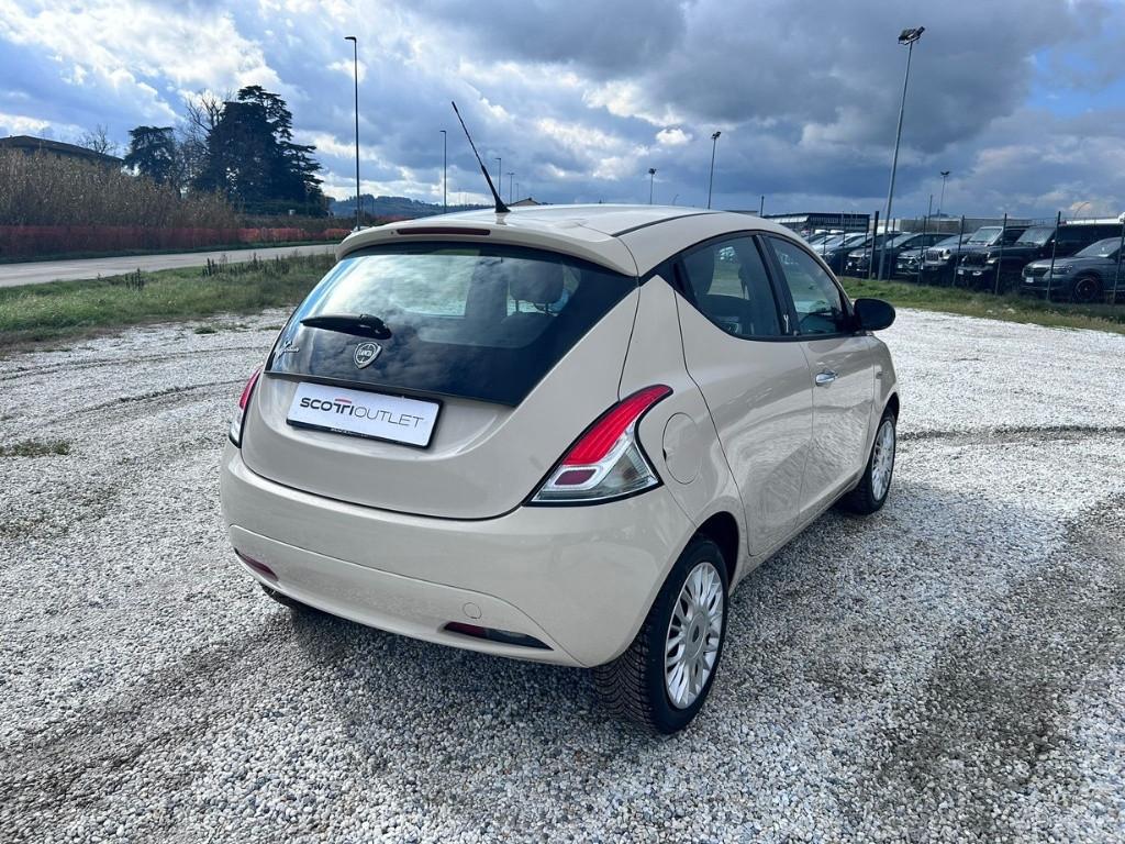 LANCIA Ypsilon III 2015 - Ypsilon 1.2 Gold 69cv my16