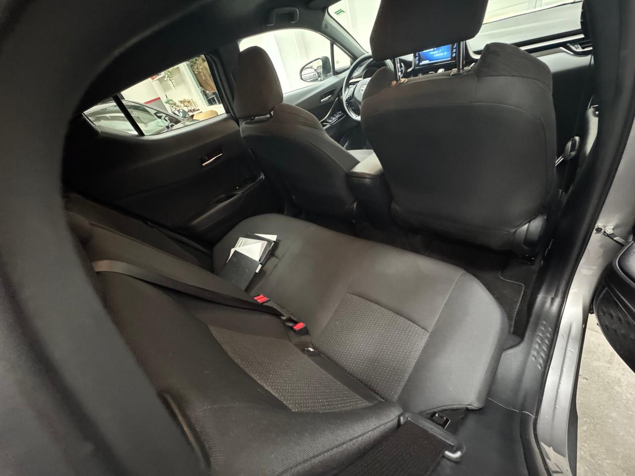 Toyota C-HR 1.8 Hybrid E-CVT Trend