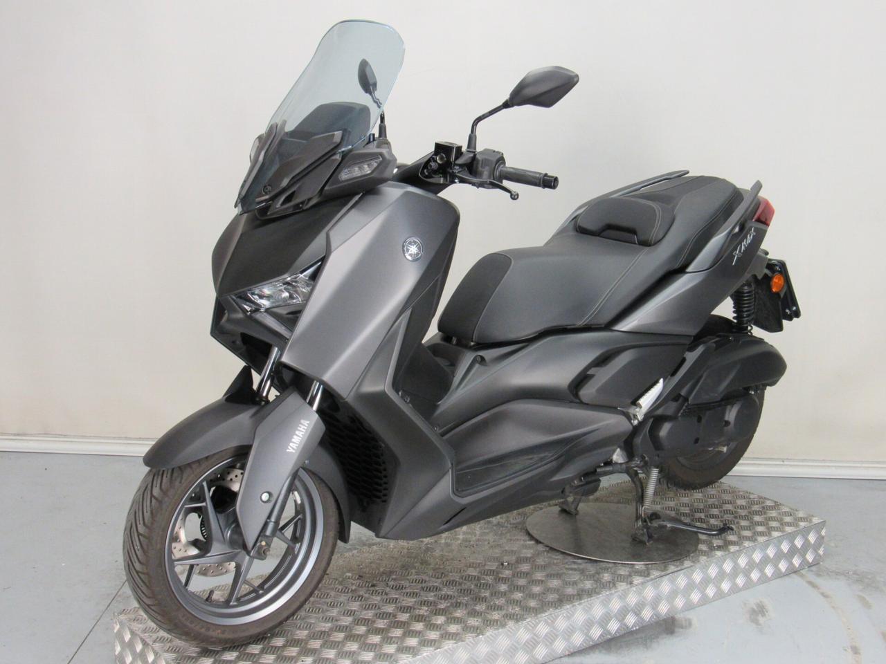 Yamaha X-Max 125 ABS 11 KW PATENTE A1/B