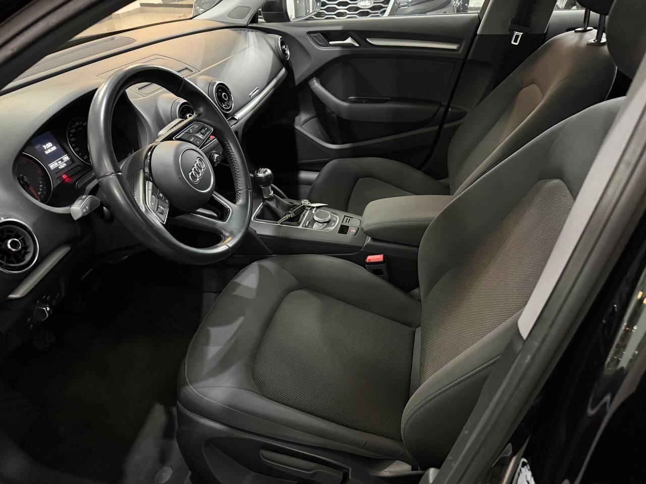 Audi A3 2019 30 TDI 1600 116 Tetto Apribile