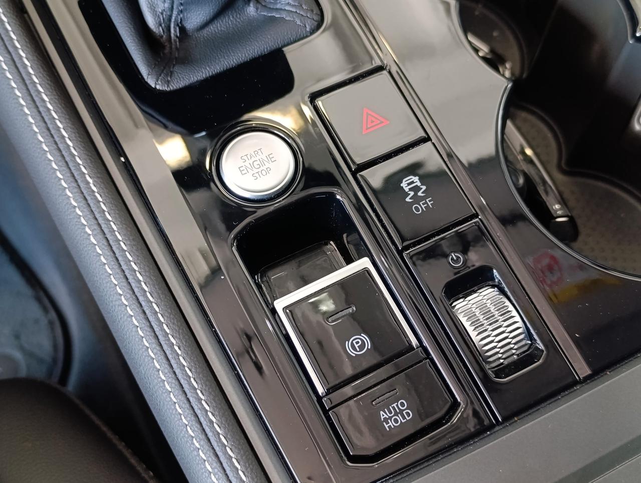Volkswagen Touareg 3.0 V6 tdi scr Elegance 231cv auto