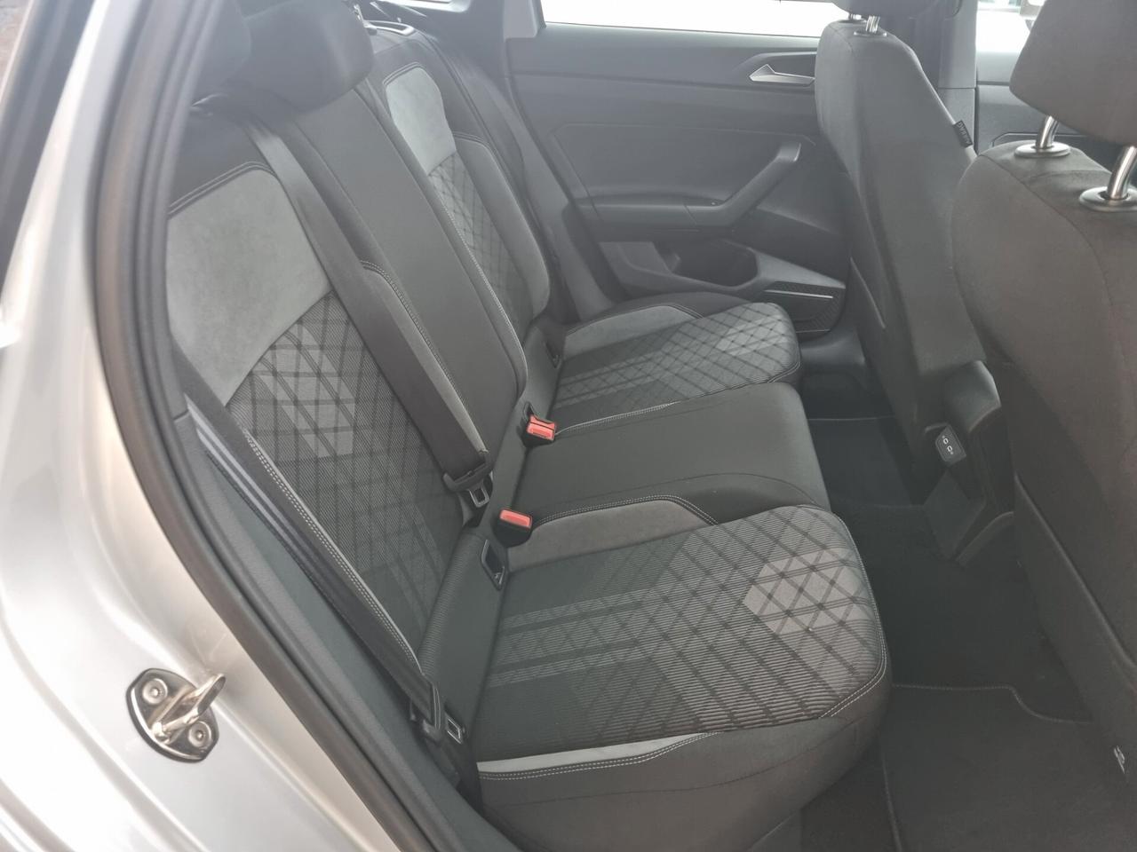 Volkswagen Taigo 1.0 TSI 115 CV R-Line